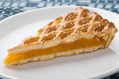 Apple pie slice on white plate Stock Photos
