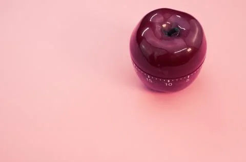 Apple-shaped kitchen timer isolated on pink background 스톡 사진