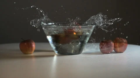 Apple splashing into water slow motion Video stock 24735649