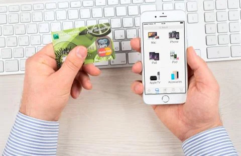 Apple Store application on iPhone 6 device display Stock Photos