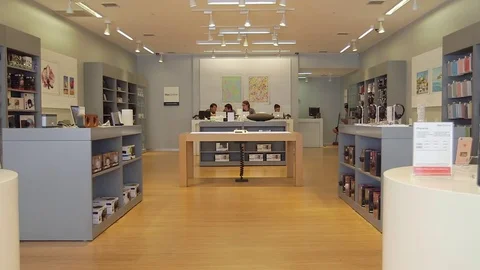 Apple store Video stock 77044904