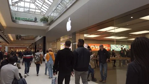 Apple store 库存影片 113410742