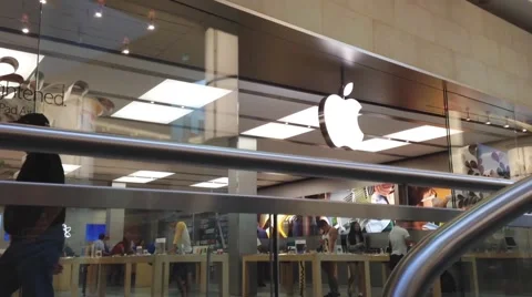 Apple store inside mall Stock Footage 40065733
