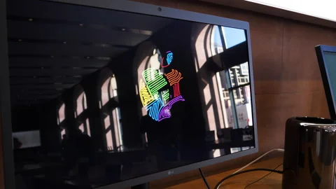Apple Store with the previous generation of Mac Pro workstation aka trashcan Stock Footage 131783199