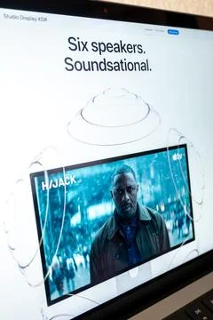Apple studio display xdr showing idris elb.. Фото