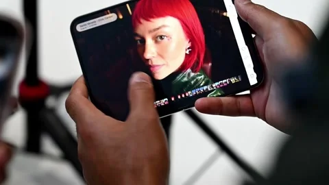 Apple takes the leap into foldables with 'iPhone Duo', ESTADOS UNIDOS, US - 09 S Stock Footage 345092848