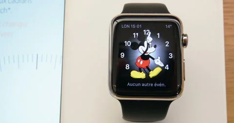 Apple Watch Mickey Mouse watch face