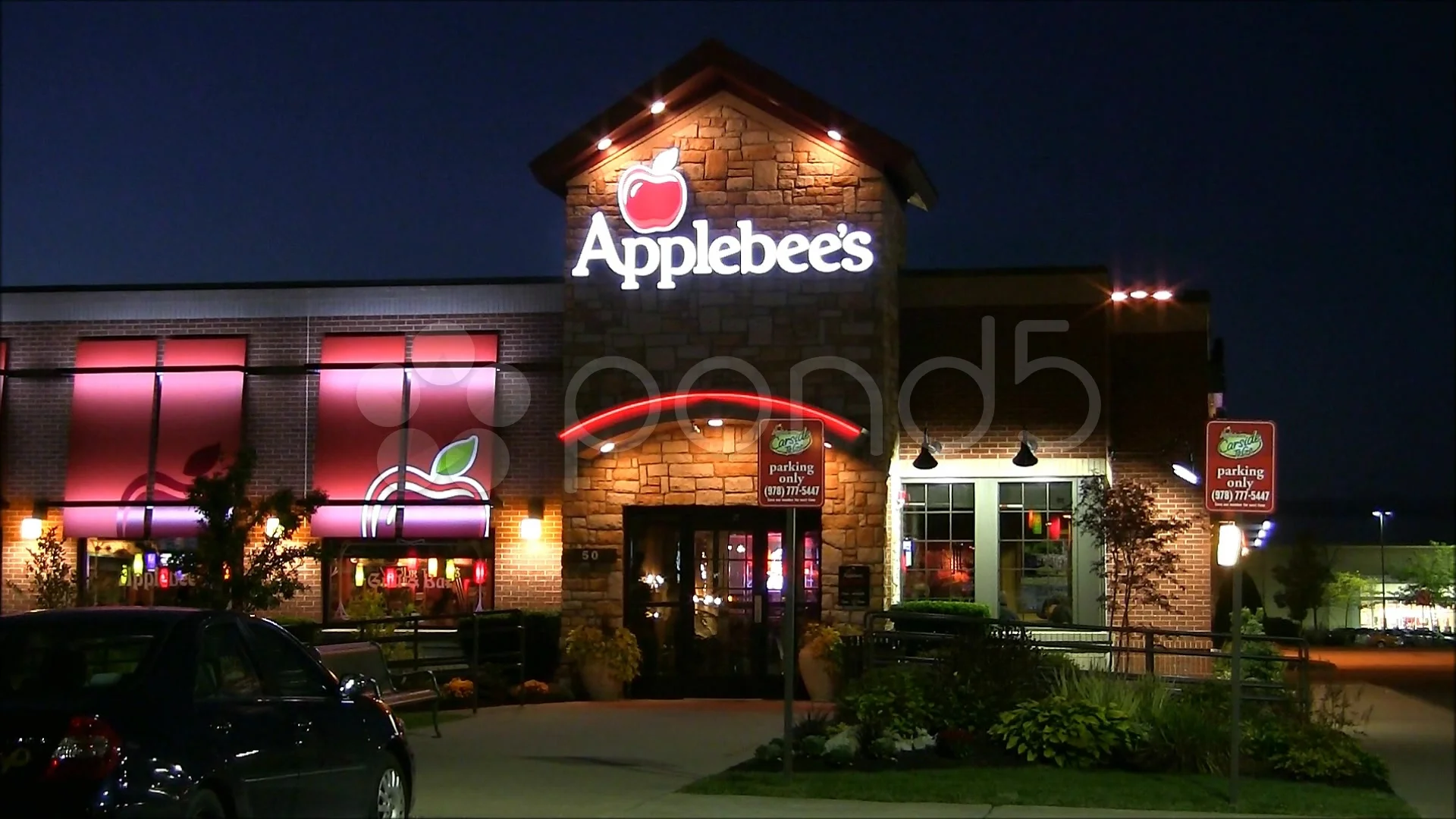 Applebees Restaurant front entrance Stock Video Pond5