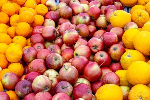 Apples and oranges Stock Photos