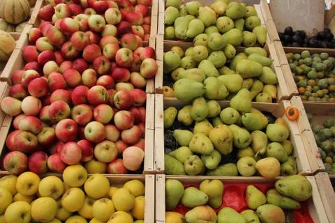 Apples and pears Stock Photos