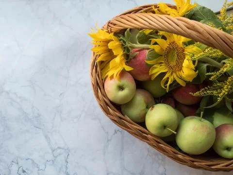 Apples in basket Stock Photos