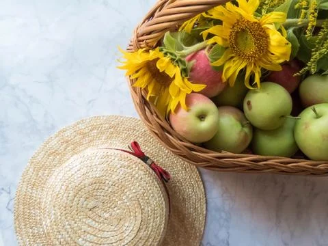 Apples in basket Stock Photos