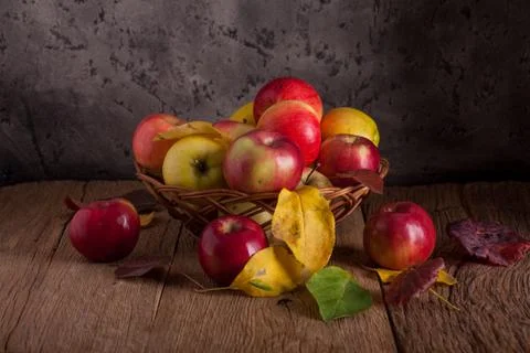 Apples in basket 스톡 사진