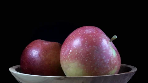 Apples on a plate rotate in 4K Video stock 138276683