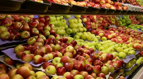 Apples Stocked in Grocery Store Video stock 42011178
