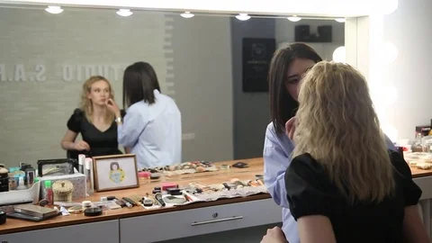 Application eyeshadow for model Stock Footage 73833883