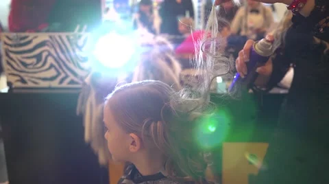 Application of hairspray to create a hairstyle 스톡 동영상 44726401