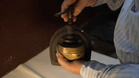 Application of the process of flasking RPD in 4k quality in a preassurized Stock Footage 107753190