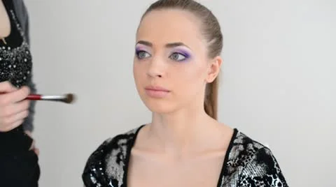 Applying blusher Stock Footage 20465494