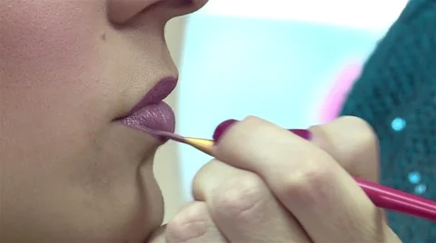 Applying Lip Liner Video stock 62833562