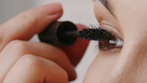 Applying Mascara Effectively for an Absolutely Stunning Eye Makeup Look That Stock Footage 327791092