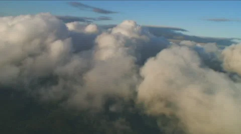 Approaching Aerial Clouds 스톡 동영상 34512580
