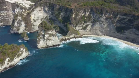 Approaching Breathtaking Drone Shot Through the Cliff of Thousand Islands at Video stock 113826868