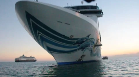 Approaching cruise ship under front of ship 動画素材 1040373