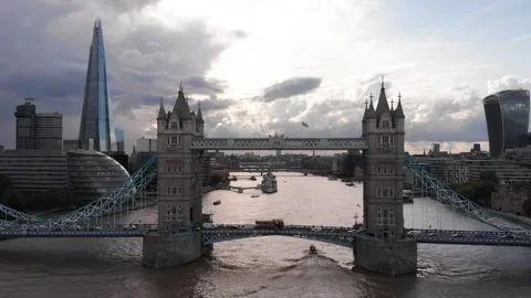 Approaching drone view of London's historic Tower Bridge,River Thames. Stock Footage 182350199