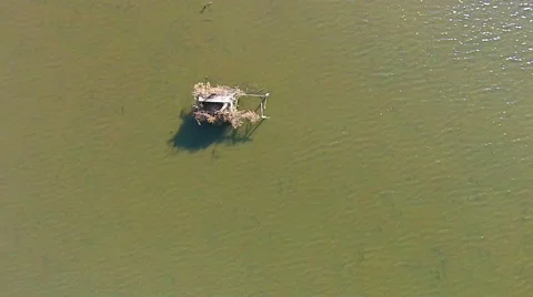 Approaching the Duck Blind from above Vídeo Stock 48271936