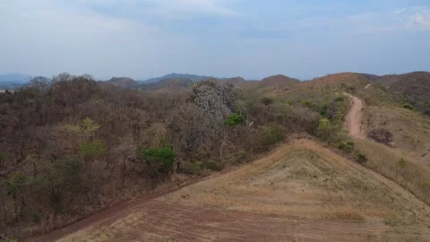Approaching a rock formation with a lunar-like appearance. Video stock 317501052