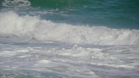 Approaching wave close-up. 스톡 동영상 80569733