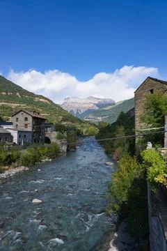 The Ara river as it passes through the town of Broto, in the Aragonese Pyrene Stock Photos
