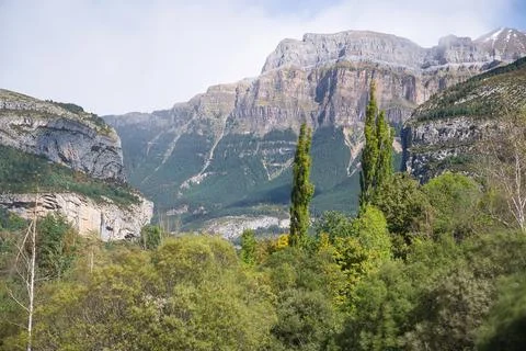 The Ara river as it passes through the town of Torla, in the Aragonese Pyrene Stock Photos
