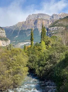 The Ara river as it passes through the town of Torla, in the Aragonese Pyrene Stock Photos