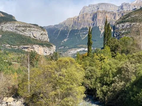 The Ara river as it passes through the town of Torla, in the Aragonese Pyrene Stock Photos