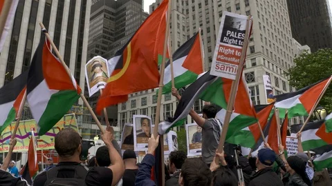 Arab Americans and Activists Protesting Celebrate Israel Parade Vídeo Stock 90798315