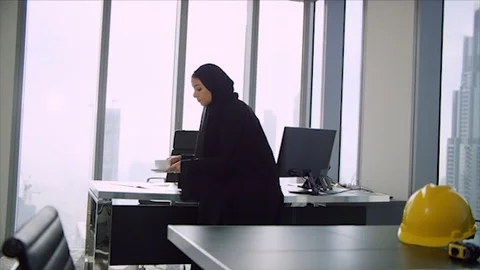 Arab business shoot. Stock Footage 126632033