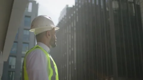 Arab engineer looking up. Stock Footage 237177385