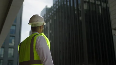 Arab engineer looking up. Stock Footage 237178016