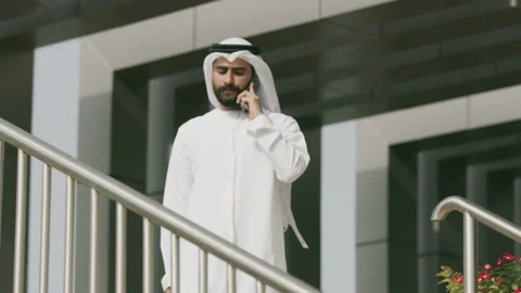 Arab man talking on the mobile. Stock Footage 151822310
