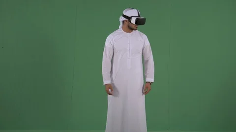 Arab man using VR Glasses Stock Footage 94483167