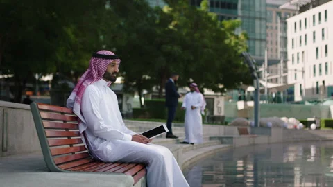 Arab man working on his ipad. Stock Footage 237273042