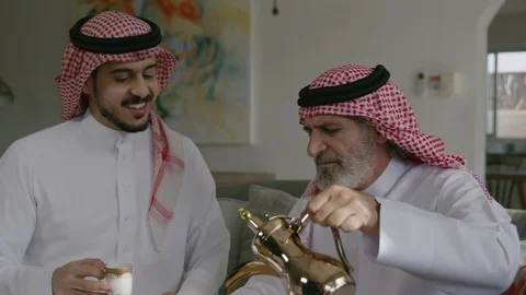 Arab men drinking Gawa. 스톡 동영상 88098653