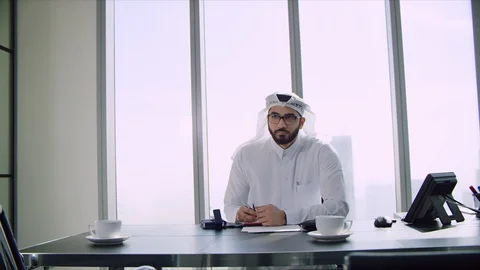 Arab people in an office. Stock Footage 129388537