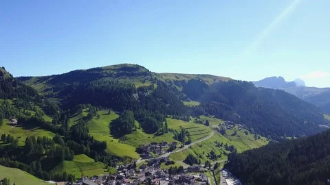 Arabba resort in the Dolomites 動画素材 79180161
