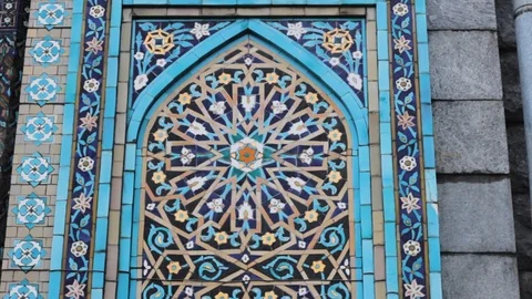 Arabesque pattern on the wall of a mosque. ornamental decor architectural Stock Footage 119893448