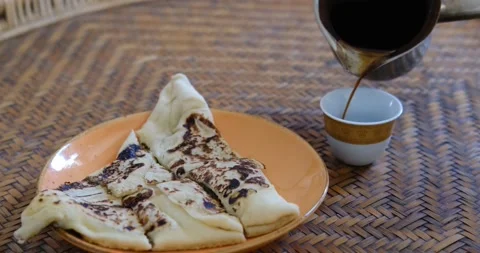 Arabic coffee and Middle eastern fatayer stuffed pie. Traditional food Stock-Footage 151467926