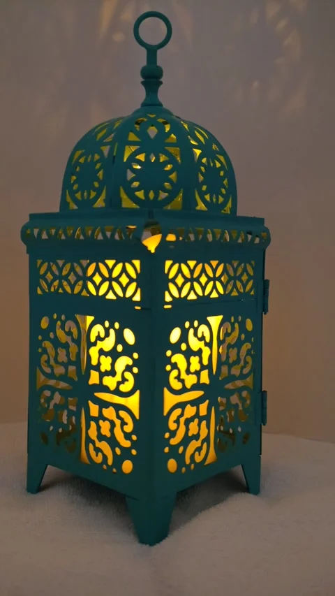 Arabic lantern with shadows and highlights 動画素材 330361086