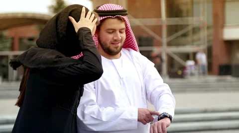 Arabic man looking at his watch. Stock Footage 41232773